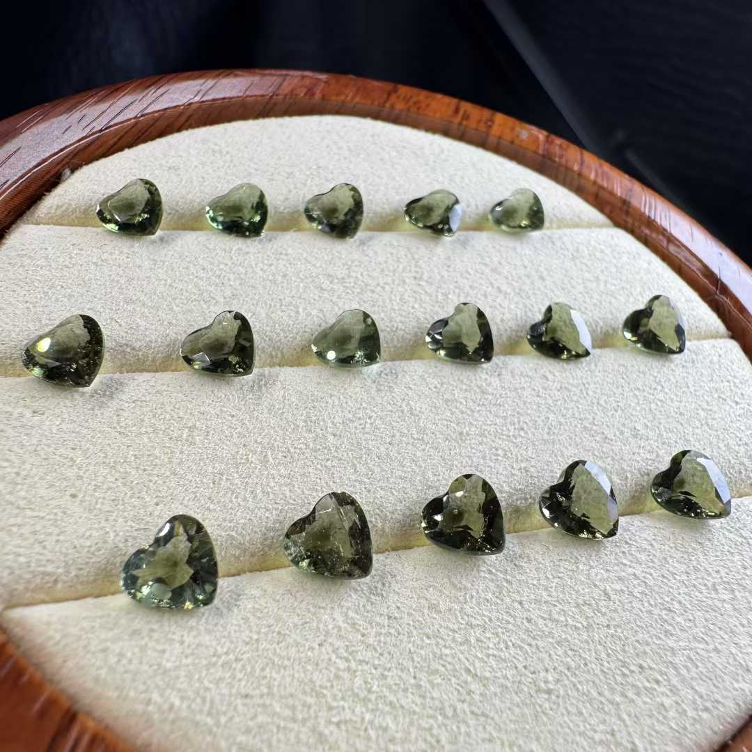 Natural Czech Meteorite Faceted Heart Gem (5.5-6.5mm) - Perfect for Jewelry Inlay