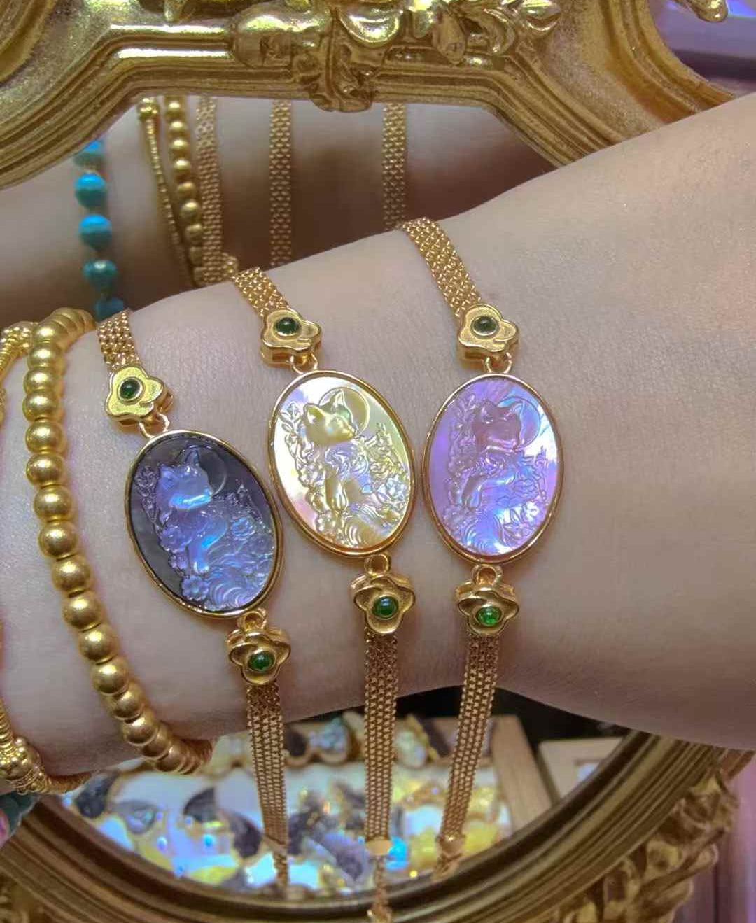 MANEKINEK BLESSING Bracelet - Aurora MOP/Cultured Pearl Cats in Gold Plated Sterling Silver|Bulk Price