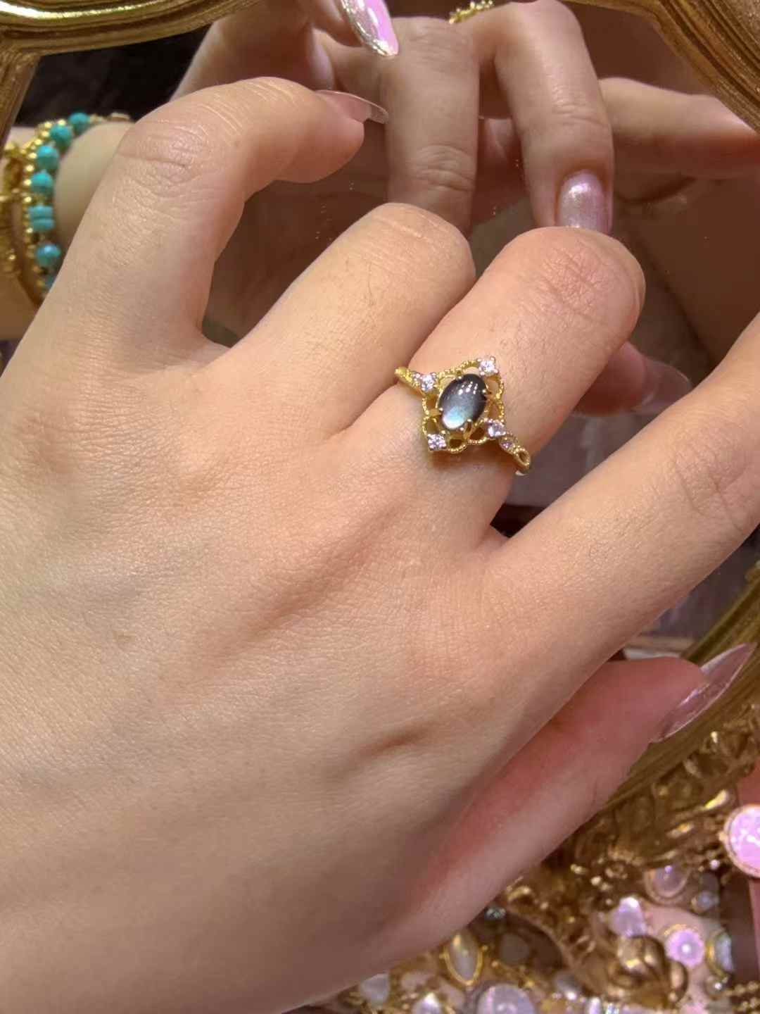 Vintage Elegance 925 Silver Gold-Plated Ring – Handcrafted Oval Gemstone Ring (Choose: Queen Conch, Red Agate, Black/ Purple Mother of Pearl)